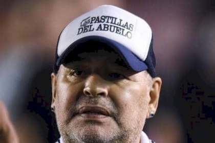 طبيب مارادونا يكشف موعد مغادرته للمستشفى