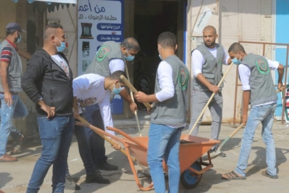 بالصور: مجلس العمال يشارك في‬‏ اليوم التطوعي للتنظيف والتعقيم  إحياء لذكرى الشهيد ياسر عرفات