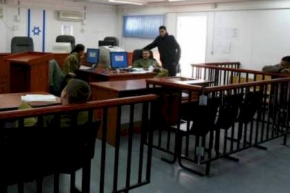 الاحتلال يصدر أحكامًا بالسجن والاعتقال الإداري بحق عدد من الأسرى