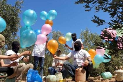 وحدة البالونات الحارقة بغزة تهدد بالعودة للميدان بدءا من الجمعة
