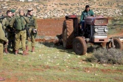 الاحتلال يهدم منزلا قيد الإنشاء في الولجة ويصيب العشرات بالمطاط والاختناق