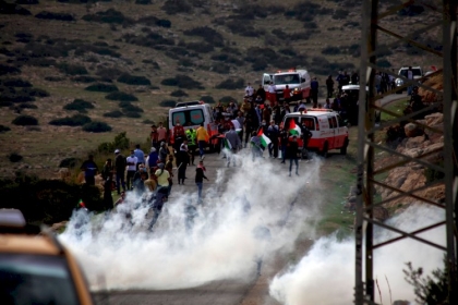 إصابات العشرات من المواطنين خلال مواجهات مع قوات الاحتلال بالضفة