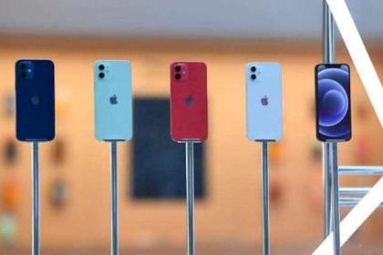 رقم صادم.. كم تبلغ التكلفة الفعلية لإنتاج ‏"آيفون 12"؟