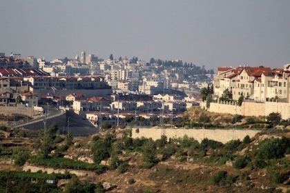 تقرير: مشاريع الاستيطان والضم تواصل زحفها بالضفة