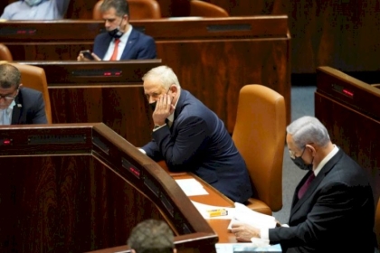 فرحة نتنياهو بتشكيل حكومته لم تتم وعقبات قد تُفسد المصادقة عليها