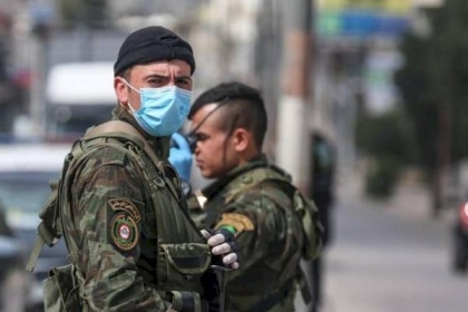 شرطة بيت لحم تقبض على تاجر مخدرات وبحوزته مواد مخدرة