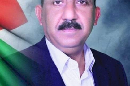 فتح بين المطرقة والسنديان