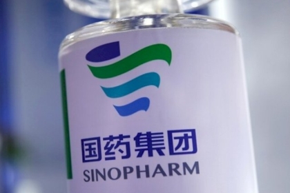 الصين تعلن موافقتها على استخدام لقاح سينوفارم ضد كورونا