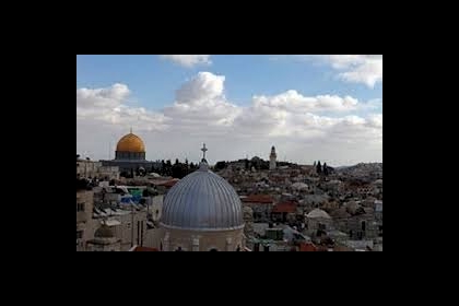 الحسيني: سلطات الاحتلال تقوم بعميلة عبث بالأثار والمقتنيات التاريخية بالقدس