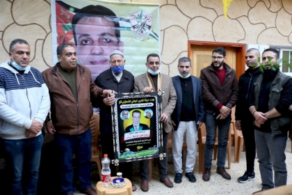 زيارة لعائلة الشهيد سامح الوادية في الذكرى التاسعة لاستشهاده بمحافظة غزة