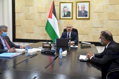 مجلس الوزراء يناقش عجز الموازنة الذي يقدر بمليار و200 مليون شيكل