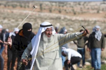 محكمة الاحتلال تمدد اعتقال الأسير سعيد العرمة