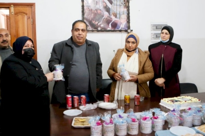 حركة فتح بمحافظة غزة تكرم لفيف من الأخوات المميزات في لجنة المرأة العاملة في مجلس العمال بمحافظة غزة تقديراً لجهودهن