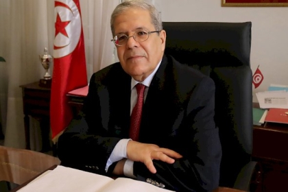 إصابة وزير الخارجية التونسي عثمان الجراندي بفيروس كورونا
