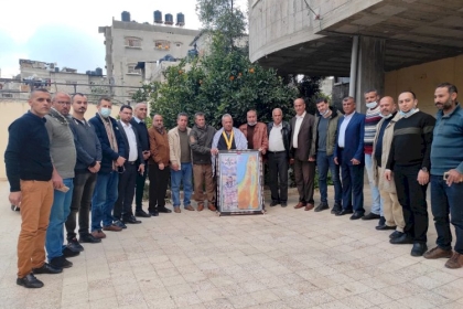 محافظة رفح تستكمل تنفيذ حملة "كلنا عائلة" لزيارة الوجهاء والمخاتير