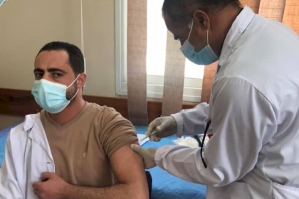 بدء تطعيم الكوادر الطبية في محافظة جنين ضد فيروس كورونا