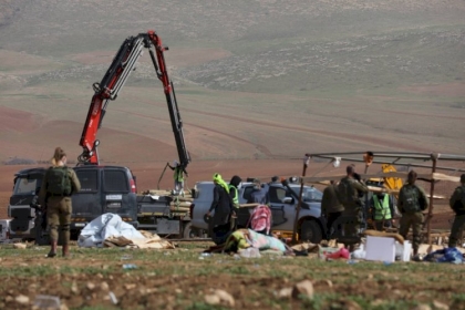 جيش الاحتلال يهدم خربة حمصة الفوقا بالأغوار ويحاول تهجير المواطنين منها بالقوة