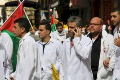 نقابة الاطباء تقرر وقف العمل في جميع دوائر الرعاية الصحية وتدعو لاعتصام مركزي