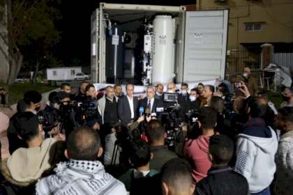 فيديو: بجهود القائد محمد دحلان.. وصول محطة "أكسجين 2" إلى قطاع غزة بدعم من دولة الإمارات