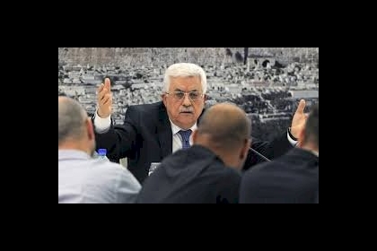 تقرير:  الرئيس عباس قطع الطريق على وحدة حركة فتح ويستفرد برموزها واحداً تلو الأخر