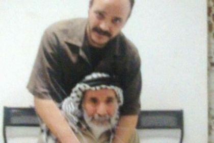 وفاة والد الأسير محمود عمرو المحكوم بالسجن المؤبد في سجون الاحتلال الإسرائيلي