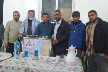 حركة فتح بمحافظة خانيونس تستكمل سلسلة زياراتها للمخاتير ضمن حملة "كلنا عائلة"