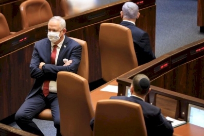 خلافات بين نتنياهو وغانتس على تعيين رئيس الشاباك وقائد الجيش