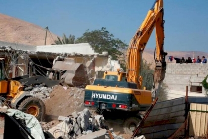 الاحتلال يخطر بوقف البناء في منزل بالخضر جنوب بيت لحم