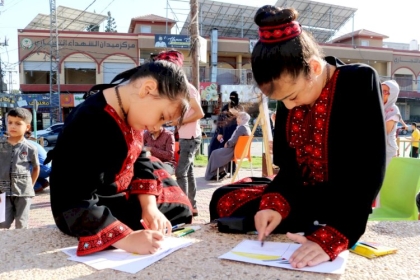 لجنة اللاجئين تنفذ مبادرة ''الحرب في عيون الصغار والكبار'' بمحافظة رفح