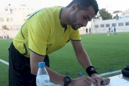 الحكم الفلسطيني براء أبو عيشة يشارك في تحكيم مباريات بطولة كأس العرب للشباب