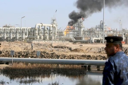 شاهد: حريق ضخم في شركة نفط العراق