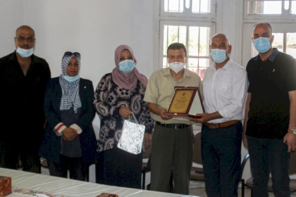 تيار الإصلاح الديمقراطي في حركة فتح يكرم إدارة وأطباء المستشفى الأهلي العربي بمدينة غزة