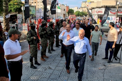 لجنة العلاقات الوطنية بساحة غزة تقدم واجب العزاء بوفاة القائد الوطني أحمد جبريل