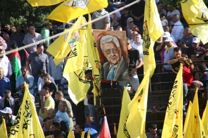 محلل سياسي: من وضع "لا إله إلا الله "على راية فتح؟