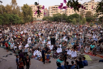 مرصد فلكي يُعلن موعد أول أيام عيد الفطر في جميع الدول العربية