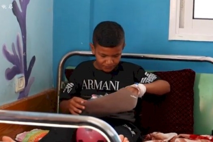 فيديو: لجنة الاشبال والزهرات بمجلس الشباب الفلسطيني تنفذ مبادرة ''باص بسمة عيد''