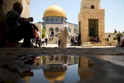 ملك الأردن والرئيس الأميركي يؤكدان الالتزام بمواصلة العمل لتحقيق السلام