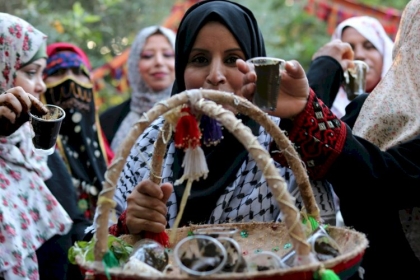 مجلس المرأة في حركة فتح يحيي يوم الزي الفلسطيني في المحافظة الوسطى