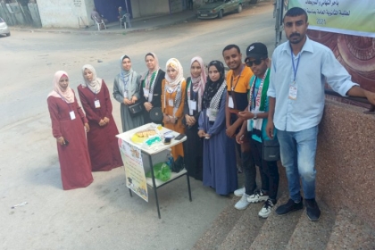 الشبيبة الفتحاوية في كلية فلسطين التقنية بالوسطى يستقبلون الطلبة الناجحين في إمتحانات الثانوية العامة