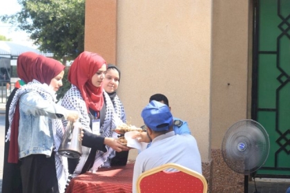 بالصور.. ماجدات الشبيبة الفتحاوية في الجامعة الإسلامية يستقبلن الطلبات الناجحات في الثانوية العامة