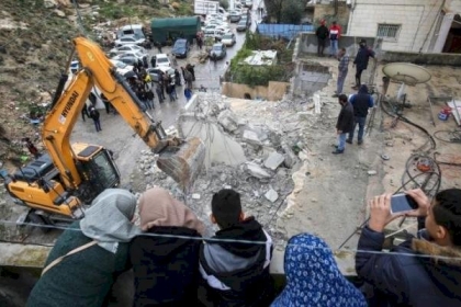 تقرير لمركز حقوقي: 12 منشأة هدمتها سلطات الاحتلال في شهر سبتمبر