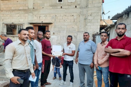 الشبيبة الفتحاوية بالمحافظة الوسطى تواصل حملة زيارات الناجحين في الثانوية العامة