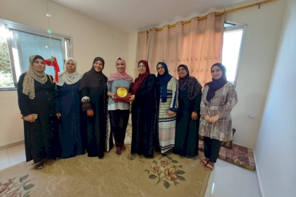 مجلس المرأة في حركة فتح  بمحافظة الشمال ينفذ سلسلة زيارات للطلبة المتفوقين في الثانوية العامة