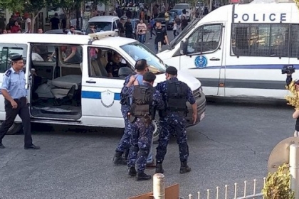 تقرير: مع تكرار الانتهاكات.. إدانات واسعة لقمع أمن السلطة مسيرة سلمية برام الله واعتقال النشطاء