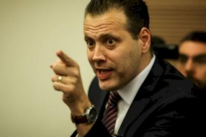 الليكود يهاجم حكومة بينت لمنحها تسهيلات لغزة رغم إصابة الجندي