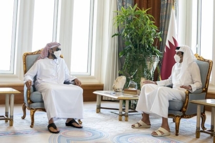قطر تستقبل وفدا إماراتيا برئاسة الشيخ طحنون بن زايد