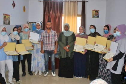 مجلس المرأة  في محافظة غزة يستكمل تكريم الطلبة الناجحين في الثانوية العامة