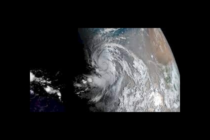 الولايات المتحدة: تحذيرات من تحول "لاري" إلى إعصار كبير نهاية الأسبوع