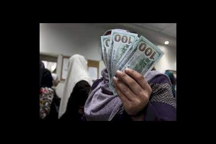 غدا الثلاثاء .. صرف المنحة القطرية 100 دولار ل97 ألف عائلة متعففة في قطاع غزة