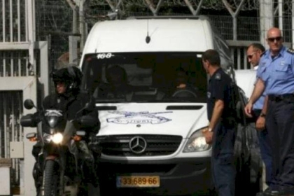 الاحتلال يفرج عن شقيق الأسير العارضة من عرابة جنوب جنين